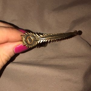 Feather bangle